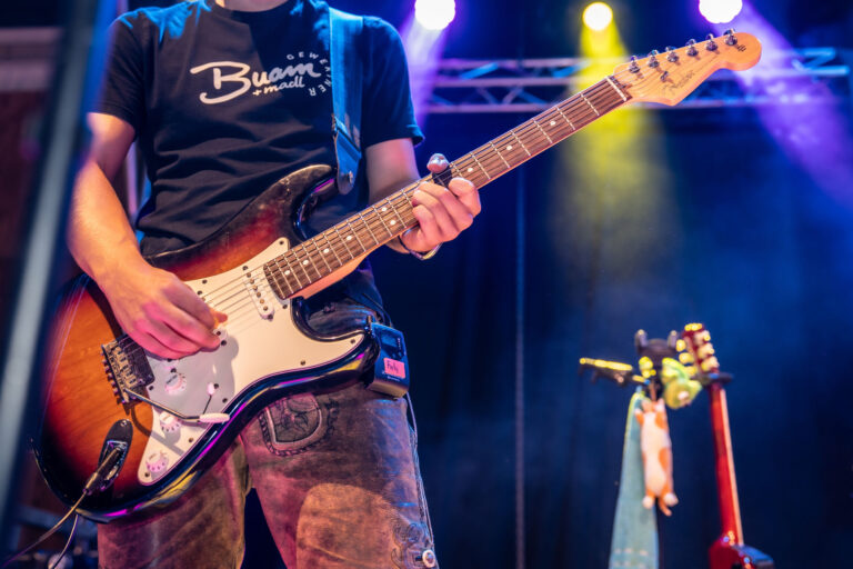 283 - Gäubodenfest 2025 - Gewekiner Buam+Madl-283