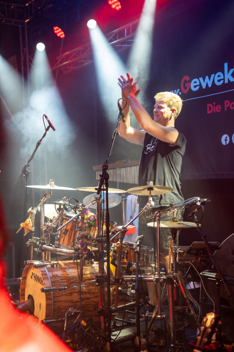 368 - Gäubodenfest 2025 - Gewekiner Buam+Madl-368