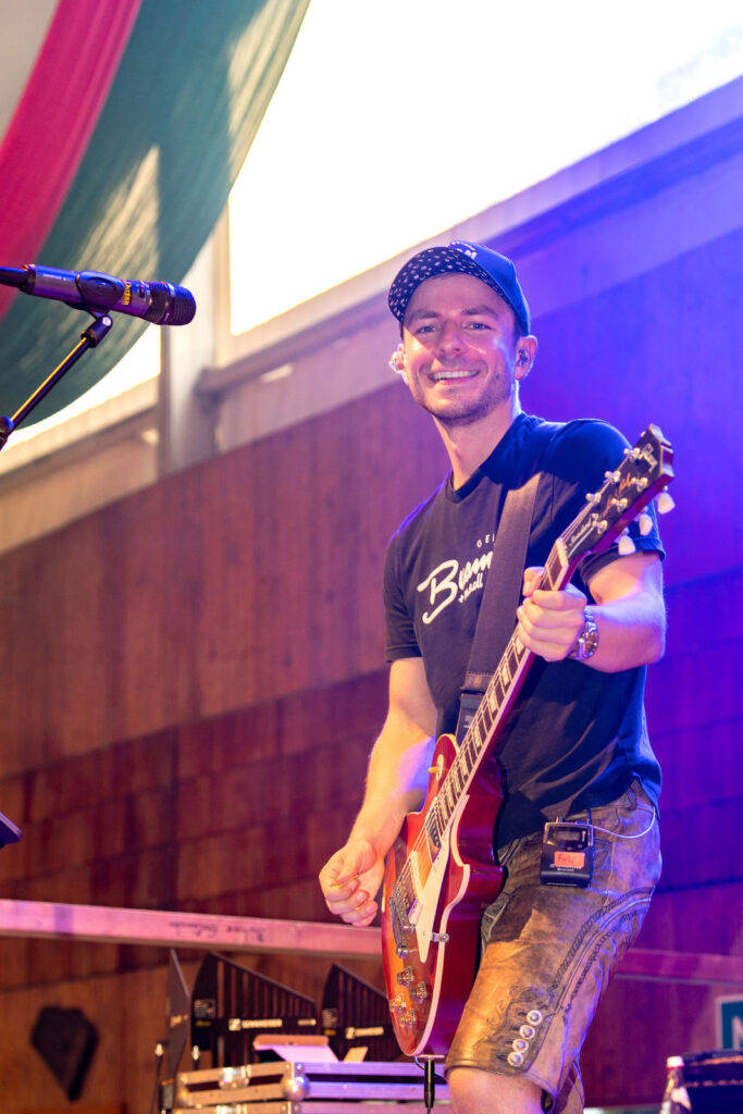 70 - Gäubodenfest 2025 - Gewekiner Buam+Madl-70